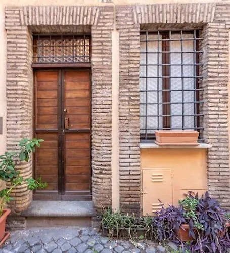 18 Ciancaleoni House * Rome